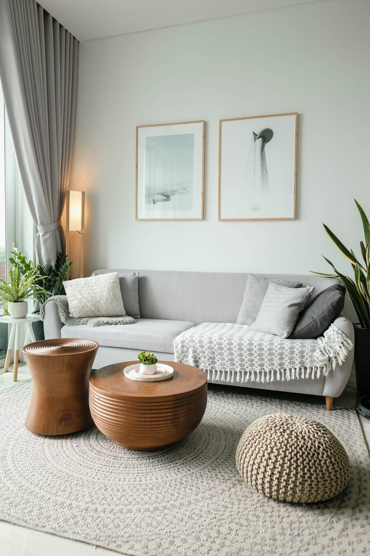 A spotlessly clean and tidy living room